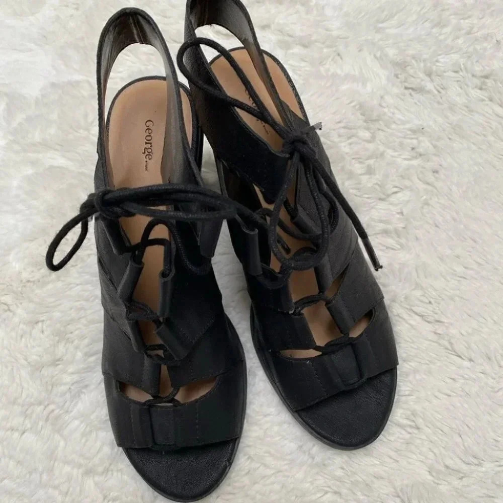 George - Block Heeled Lace Up Sandals